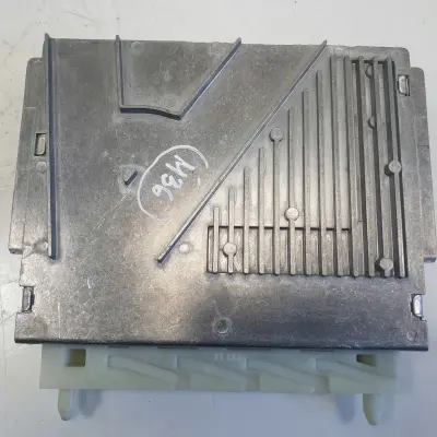 Volvo S60 V70 S80 2.4 D5 KOMPUTER SKRZYNI sterownik P30735493 1T0101C00