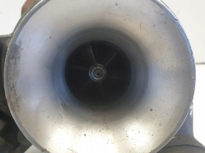 BMW E87 2.0 D TURBOSPRĘŻARKA turbo 7810189C