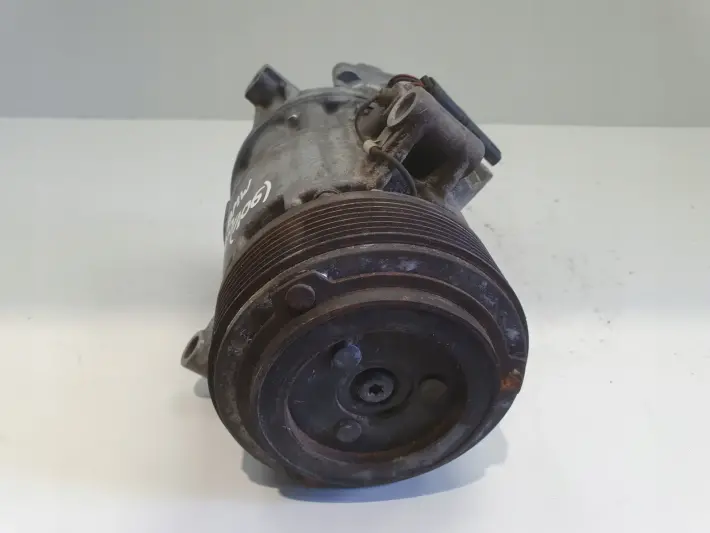 BMW E87 E90 2.0 i SPRĘŻARKA KLIMATYZACJI 9182794