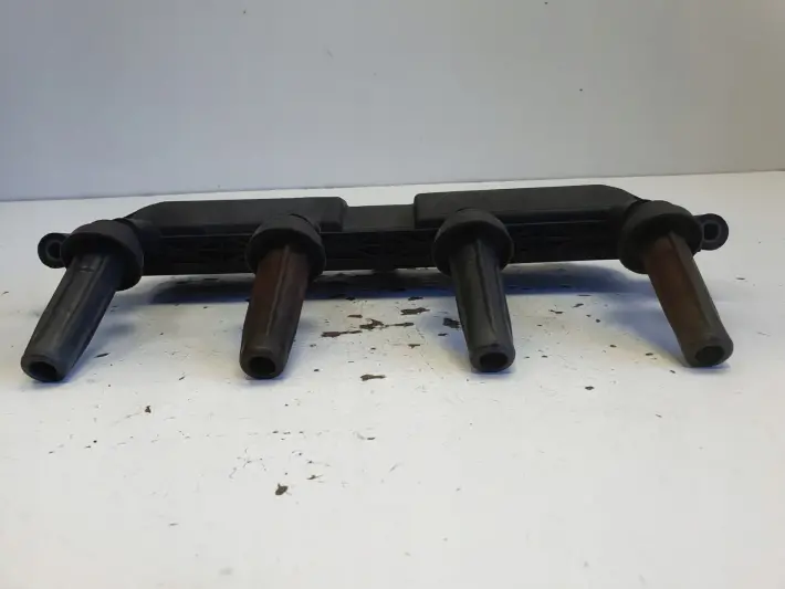 Peugeot 206 1.1 8V CEWKA ZAPŁONOWA 9635864980