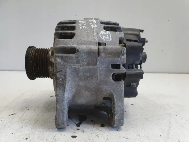 Renault Clio IV 0.9 TCe ALTERNATOR valeo 231007842R