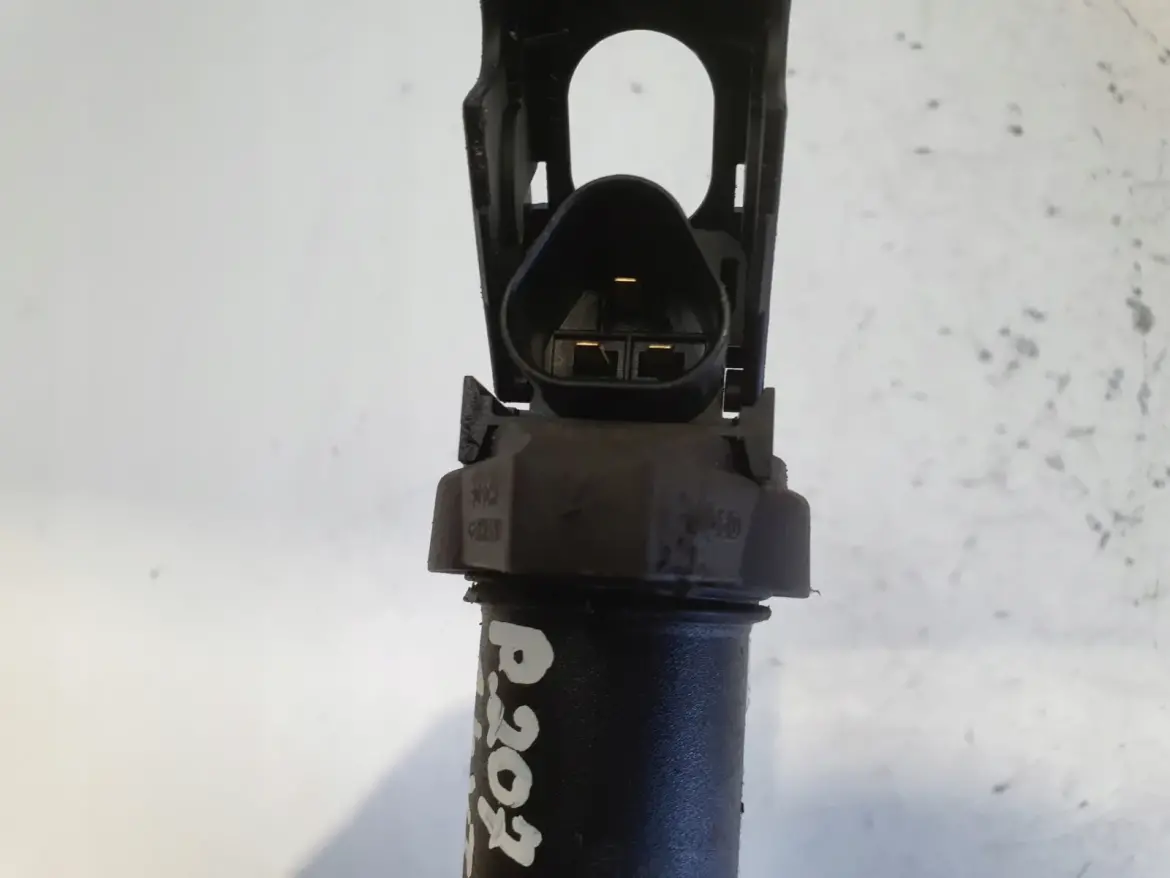 Peugeot 207 1.4 VTI CEWKA ZAPŁONOWA 0221504470