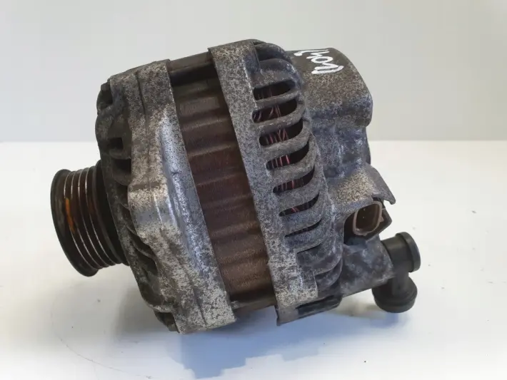 Subaru Forester II 2.0 16V ALTERNATOR 23700-AA521