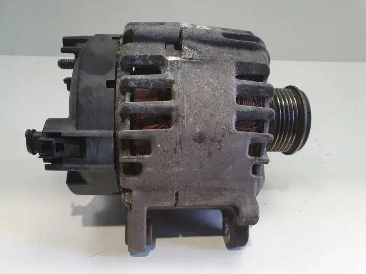 VW Passat B7 2.0 TDI ALTERNATOR valeo 03L903023B 180A