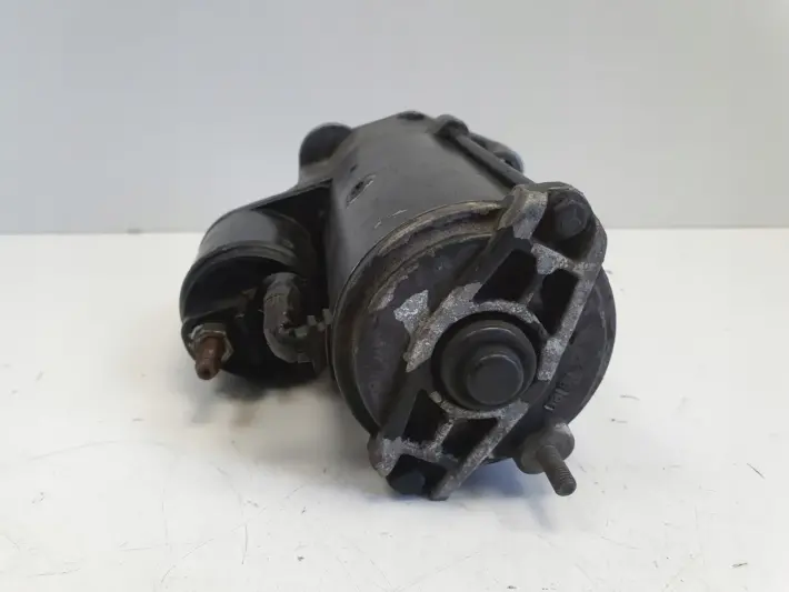 Audi A4 B5 1.9 TDI AJM ROZRUSZNIK valeo 068911024E