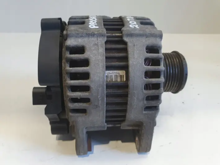 VW Passat B6 2.0 TDI ALTERNATOR bosch 03G903023 180A
