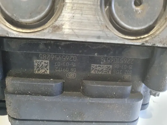 Dacia Logan II 1.5 DCI POMPA ABS hamulcowa 476605492R 0265956285
