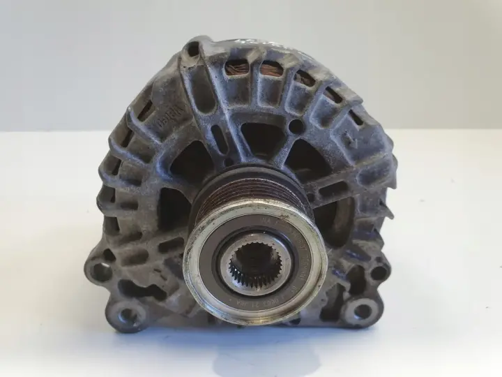 Seat Leon III 1.6 TDI ALTERNATOR 03L903023L
