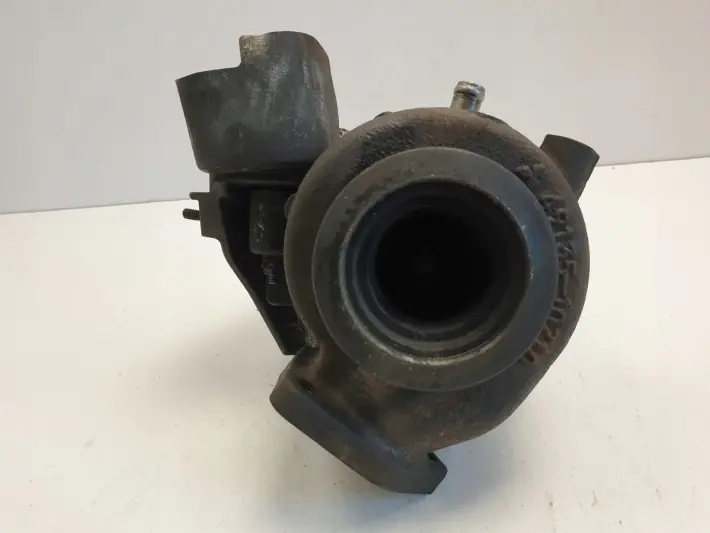 BMW E90 E91 2.0 D TURBOSPRĘŻARKA TURBO