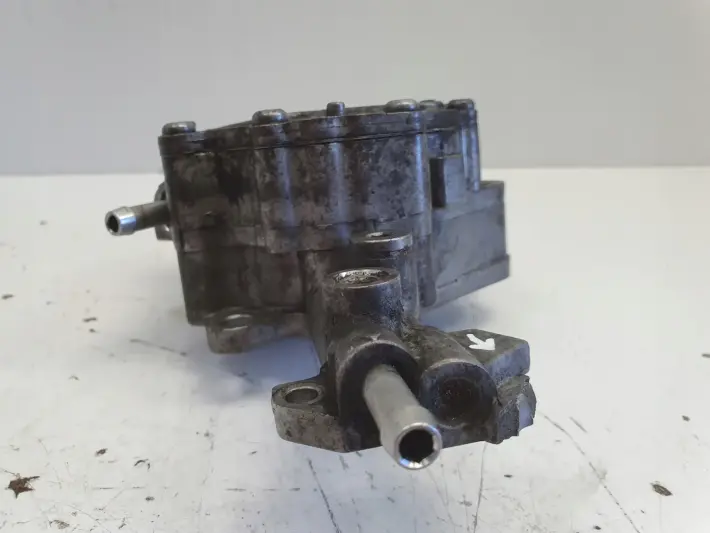 Audi A4 B5 B6 B7 A6 C5 1.9 TDI POMPA VACUM wakum BOSCH