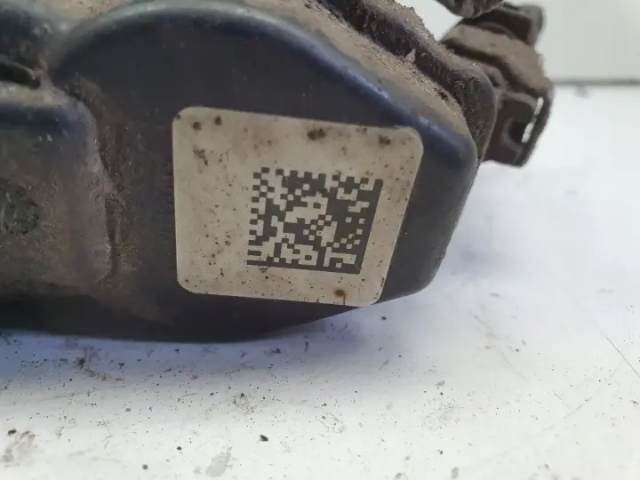 Toyota C-HR TYLNY ZACISK HAMULCOWY prawy tył A006B119B