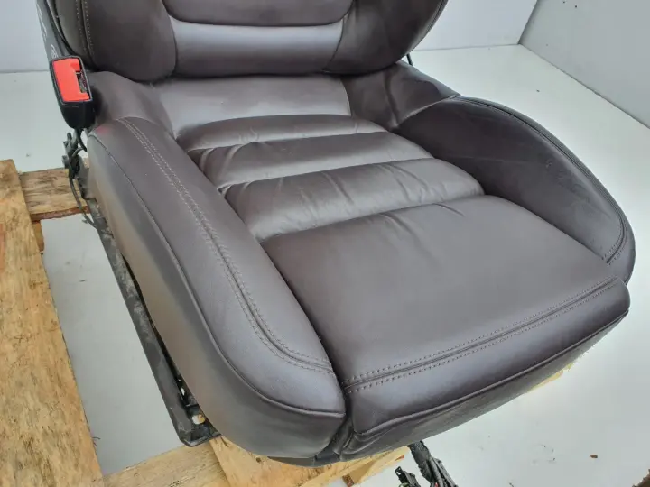 Porsche Cayenne FOTELE KOMPLET FOTELI europa DVD