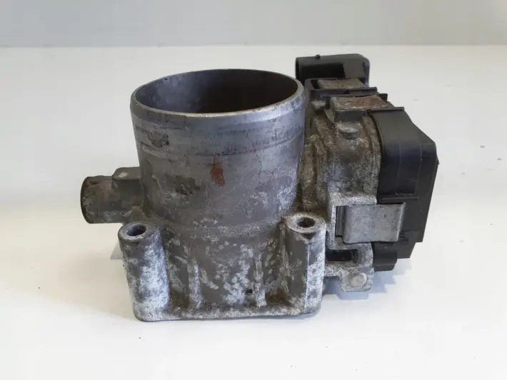 Audi A3 II 8P 1.6 FSI PRZEPUSTNICA 03C133062A