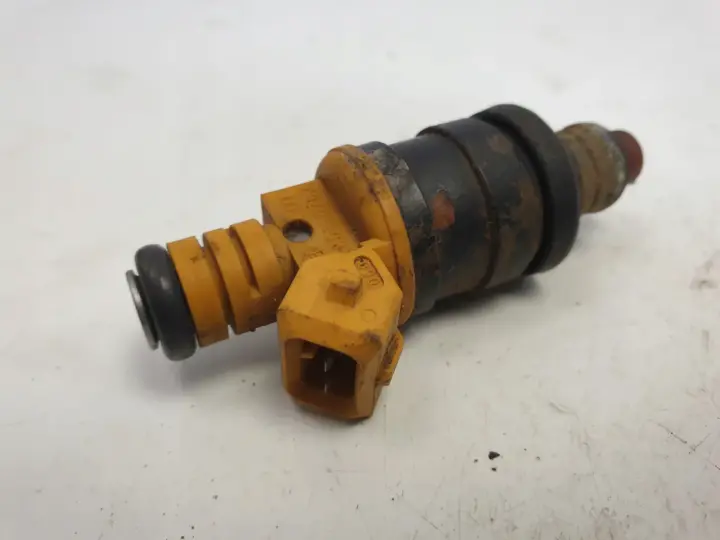 Volvo 960 2.9 3.0 24V WTRYSKIWACZ 0280150762