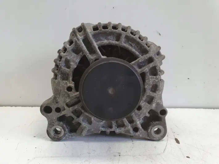 VW Polo V 1.6 TDI ALTERNATOR 06F903023F 140A bosch