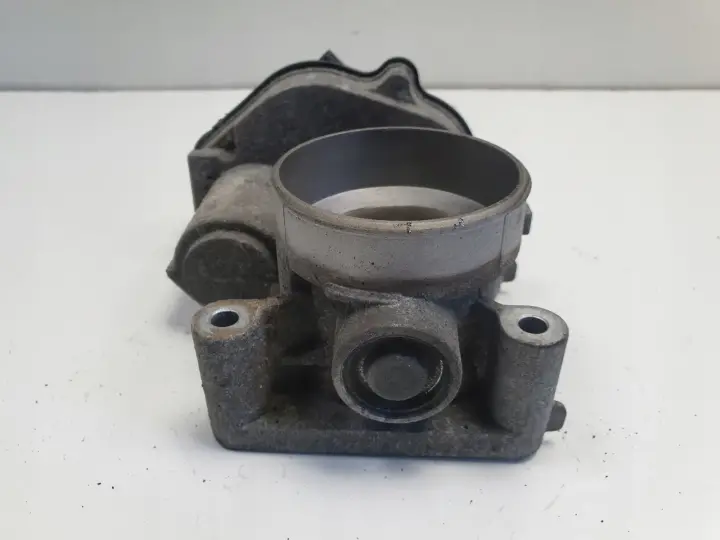 Ford C-MAX 1.8 16V PRZEPUSTNICA VP4F9U-9E928-AC