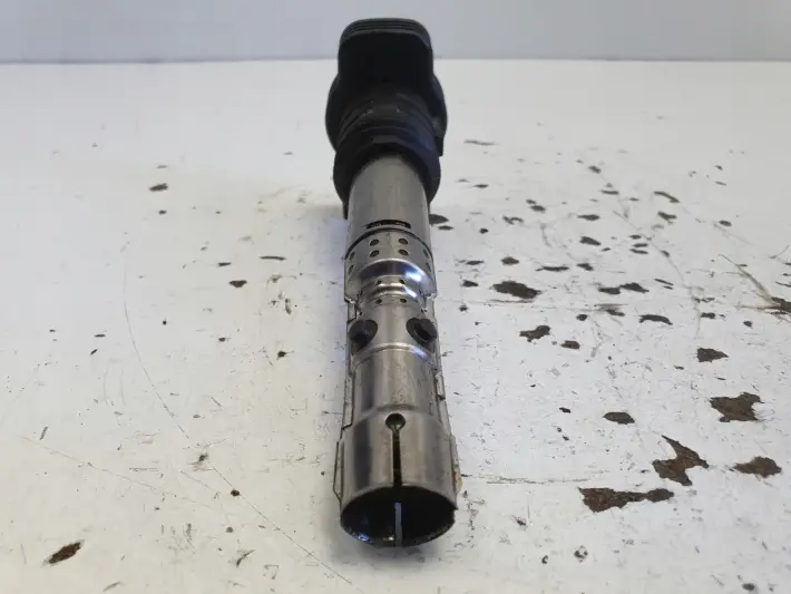 Audi A3 8L 1.8 T turbo CEWKA ZAPŁONOWA 06A905115D