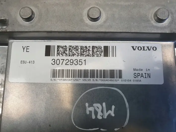 Volvo V70 III 2.0 16V 145KM KOMPUTER SILNIKA sterownik 30729351