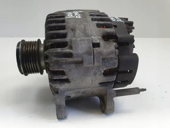 VW Golf V 2.0 SDI ALTERNATOR 06F903023C valeo 140A