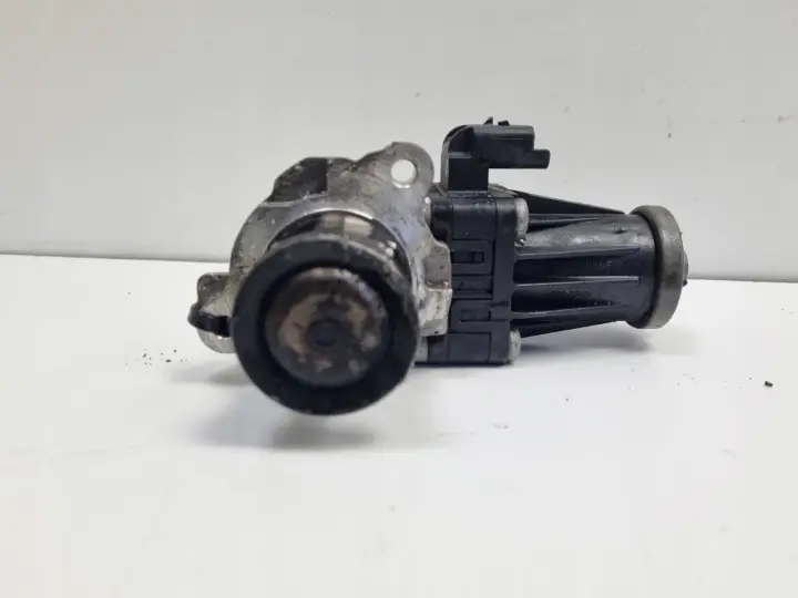 Volvo C30 1.6 D2 ZAWÓR EGR chłodniczka spalin 702209040