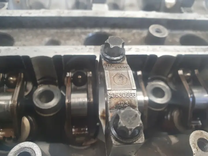 Opel Corsa D 1.2 16V GŁOWICA CYLINDRÓW A12XEP 55568426