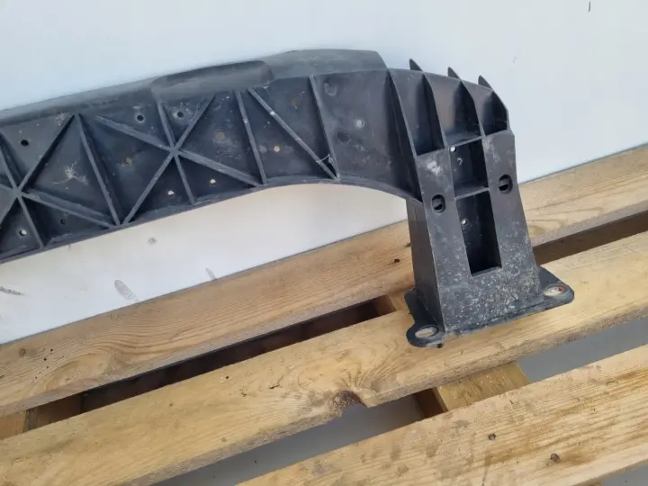 Citroen Berlingo III BELKA PRZEDNIEGO ZDERZAKA Wzmocnienie przód Plastikowe