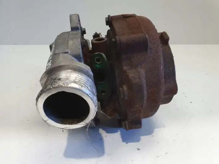 Volvo S80 II S60 I V70 II 2.4 D5 TURBOSPRĘŻARKA turbo 30757080
