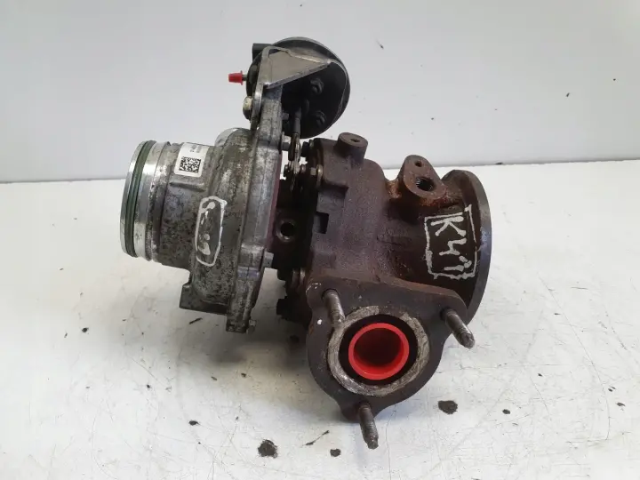 Volvo V60 S60 II 2.0 D3 TURBOSPRĘŻARKA turbo 31492968