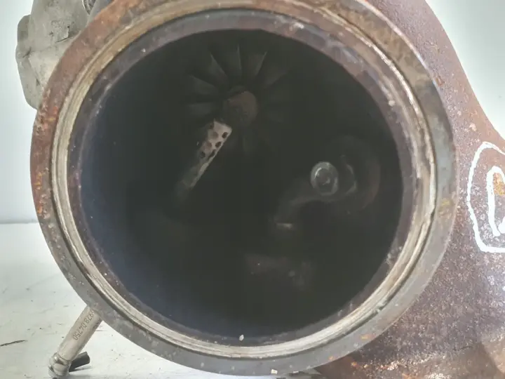 Volvo V60 II 2.0 D4 TURBOSPRĘŻARKA turbo 32240493 31491217