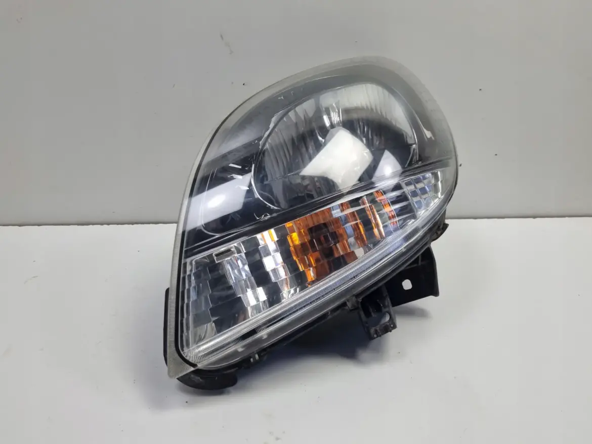 Renault Kangoo I LIFT 4x4 PRZEDNIA LAMPA LEWA lewy przód EUROPA 8200589036