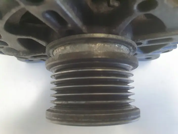 VW Transporter T5 2.0 TDI BiTDI ALTERNATOR Valeo 180A 03L903024G