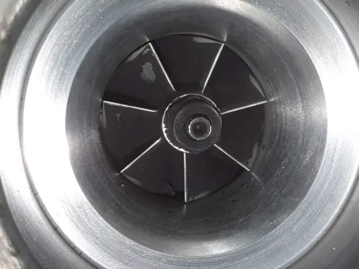 Volvo V60 II 2.0 D4 TURBOSPRĘŻARKA turbo 32240493 32240494 31491217