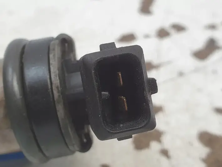 BMW E90 N43 2.0 I ELEKTROZAWÓR CZUJNIK FAZ 13151279