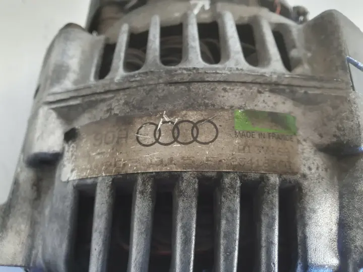 Audi A6 C4 2.5 TDI ALTERNATOR valeo 059903015F