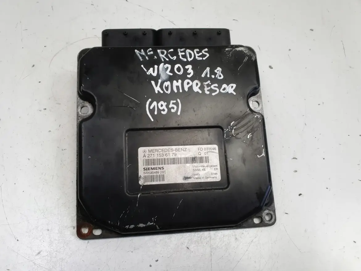 Mercedes W203 1.8 K STEROWNIK SILNIKA A2711536179