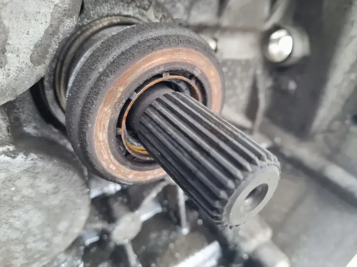 Volvo S80 II V70 III 2.4 D5 SKRZYNIA BIEGÓW 6G9R-7002-LF 30783235