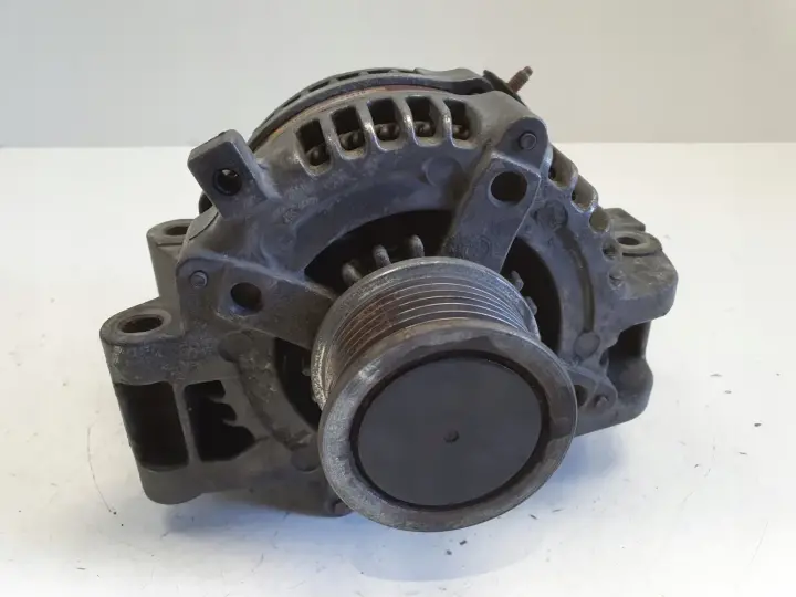 Lexus IS IS220 2.2 D-CAT ALTERNATOR denso 27060-26030