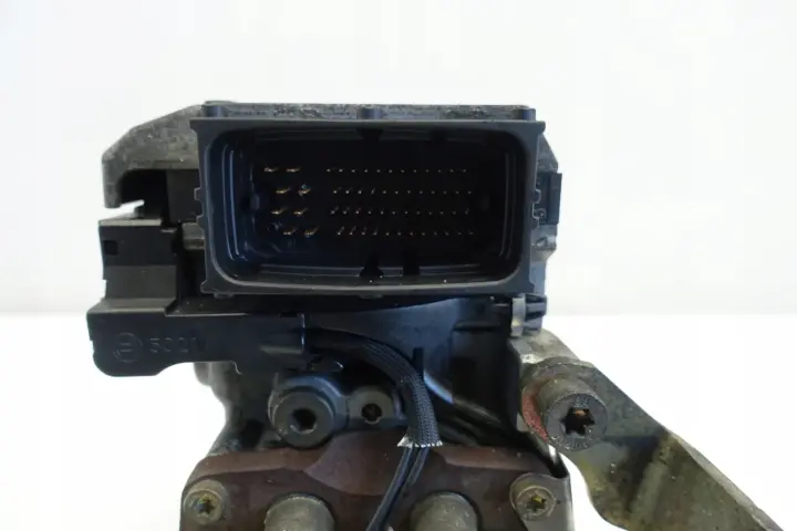 Saab 9-5 2.2 TID POMPA WTRYSKOWA PALIWA 0470504226