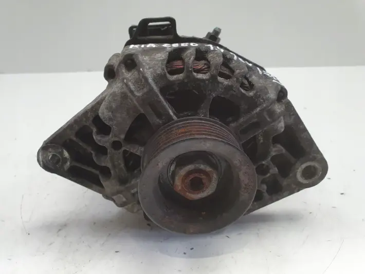 Kia Ceed 1.4 16V ALTERNATOR valeo 37300-2B500 2608483
