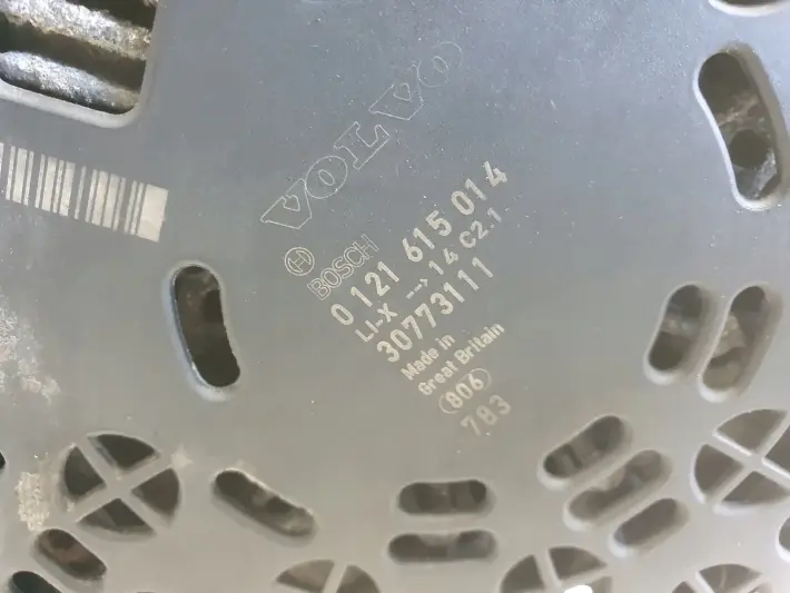 Volvo S40 II V50 2.4 D5 ALTERNATOR 0121615014