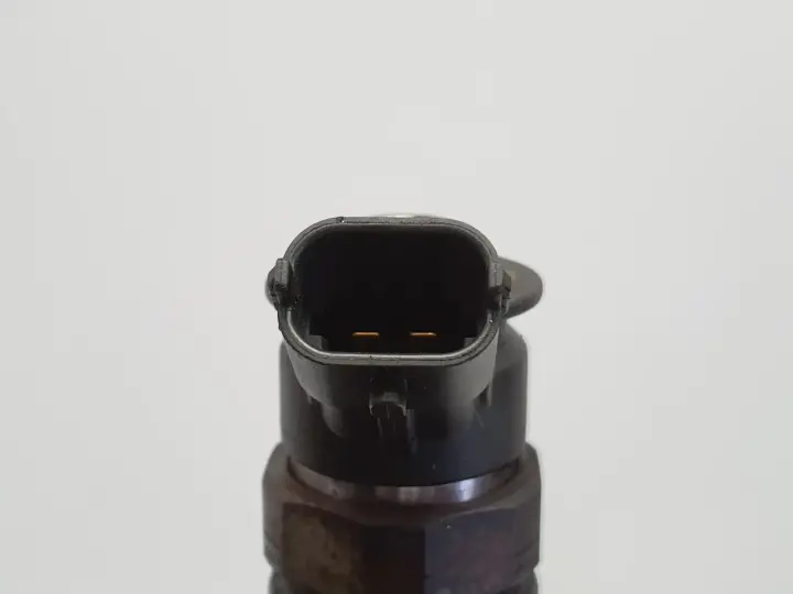 Peugeot Partner II 1.6 HDI WTRYSKIWACZ 0445110311