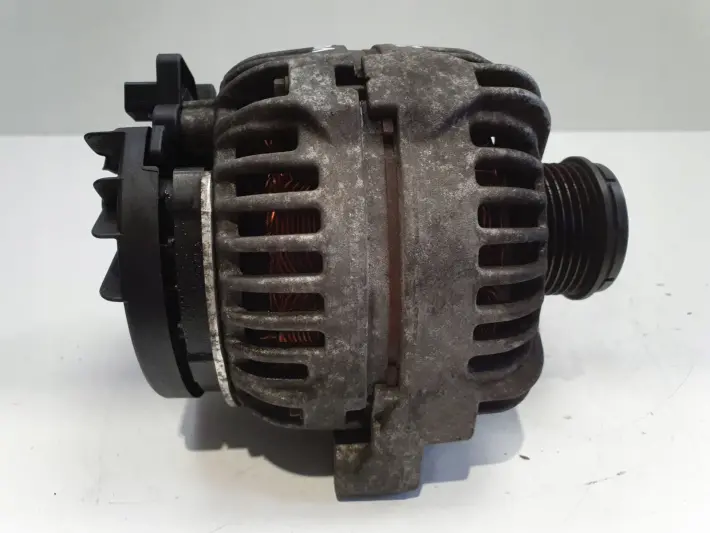Volvo XC90 2.4 D5 ALTERNATOR bosch 0124525029 8676498
