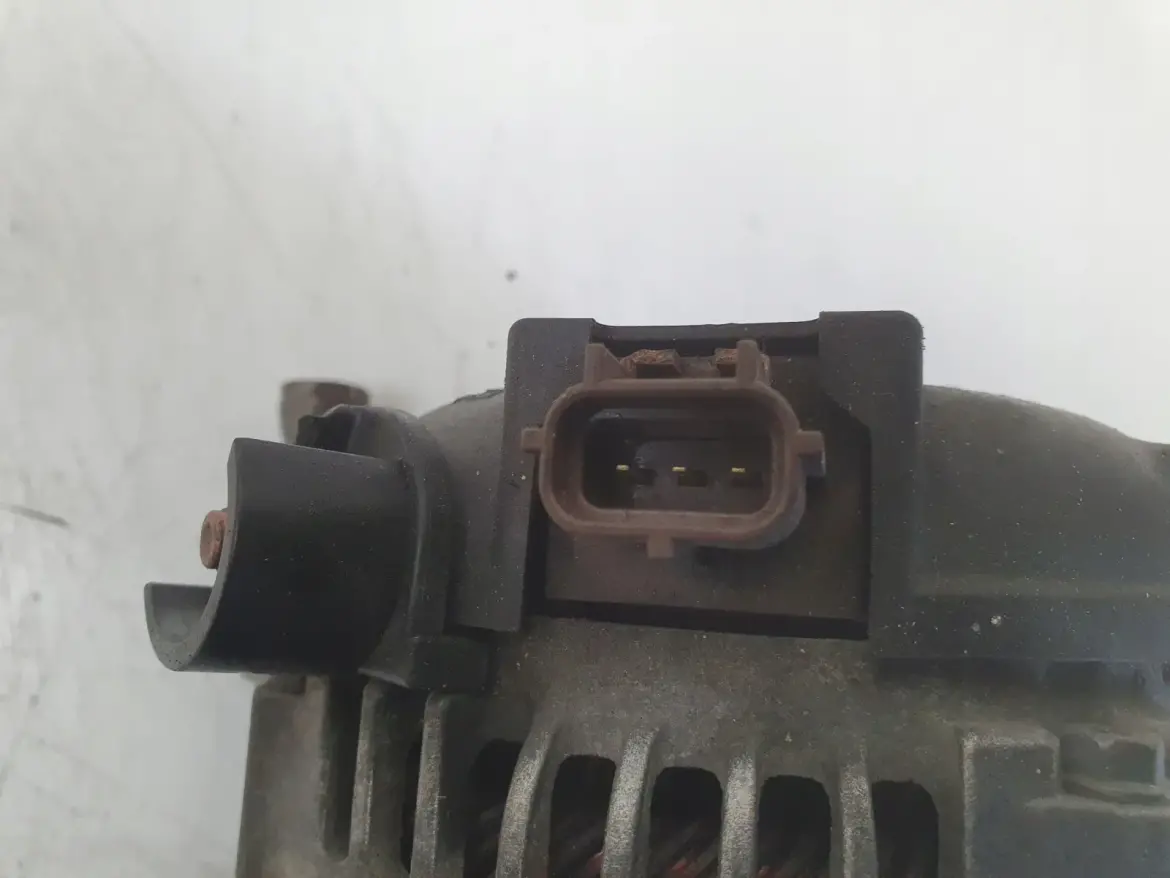 Ford Focus MK2 II 1.6 TDCI ALTERNATOR 3M5T-10300-YD