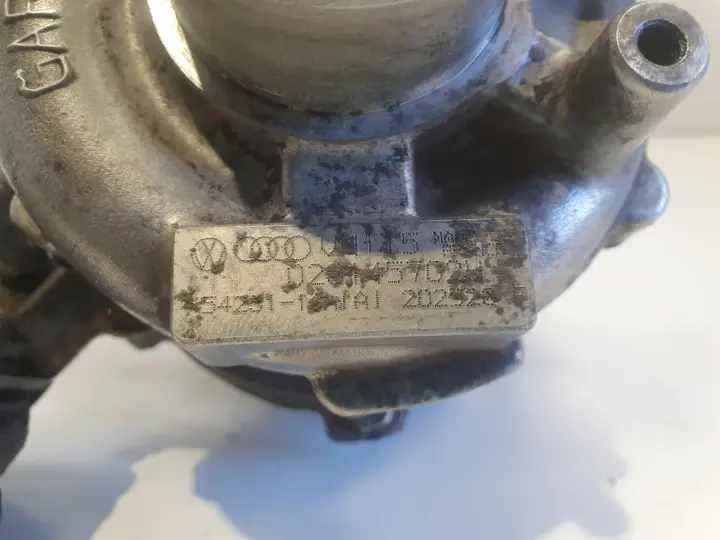 Audi A4 B5 VW Passat B5 1.9 TDI TURBOSPRĘŻARKA turbo 028145702H