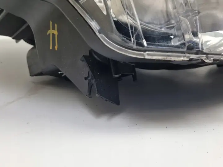 Renault Kangoo II LIFT 13-21r PRZEDNIA LAMPA PRAWA PRAWY PRZÓD 260102647R