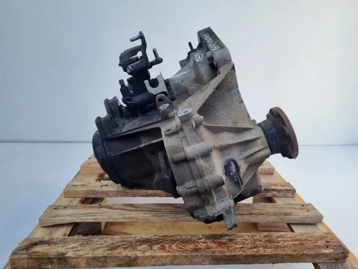 VW Golf V 1.6 FSI MANUALNA SKRZYNIA BIEGÓW manual GVY
