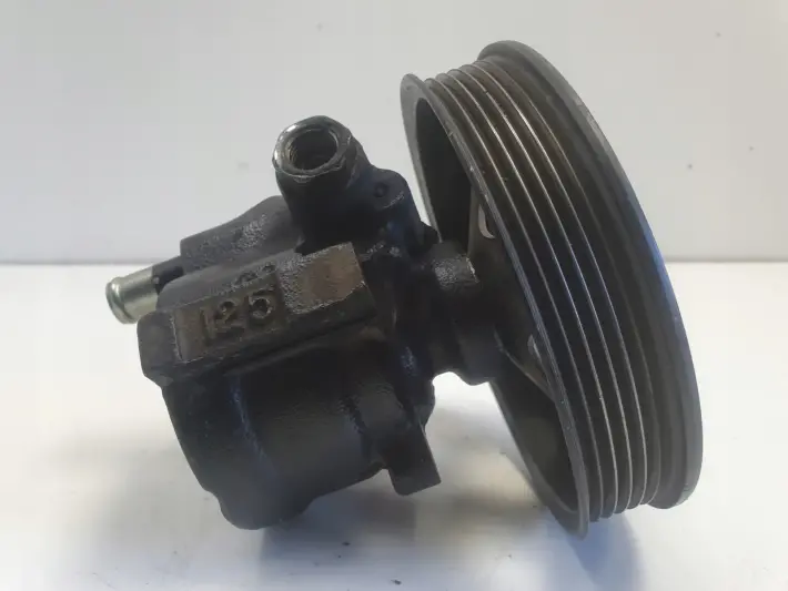 Opel Astra F 1.8 8V POMPA WSPOMAGANIA 90409232
