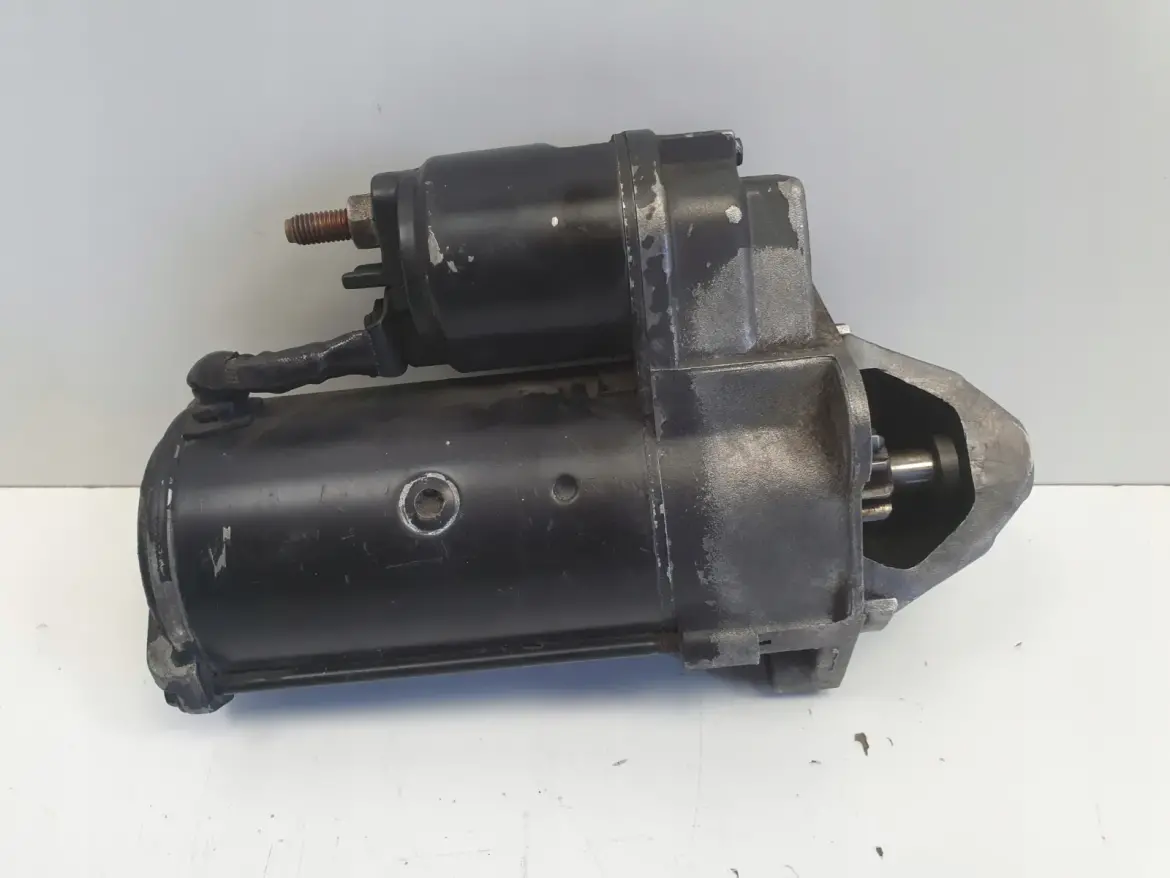 Audi A4 B5 1.9 TDI AJM ROZRUSZNIK valeo 068911024E