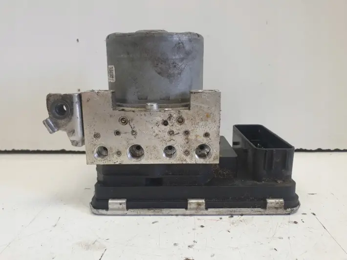 Volvo V90 II POMPA ABS Sterownik 32214804 32214774