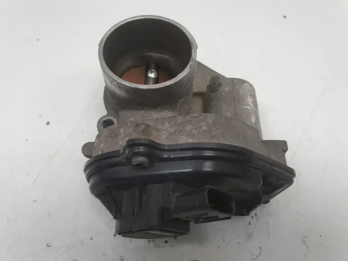 Ford Focus MK2 1.6 16V PRZEPUSTNICA VP4F9U-9E928-BC